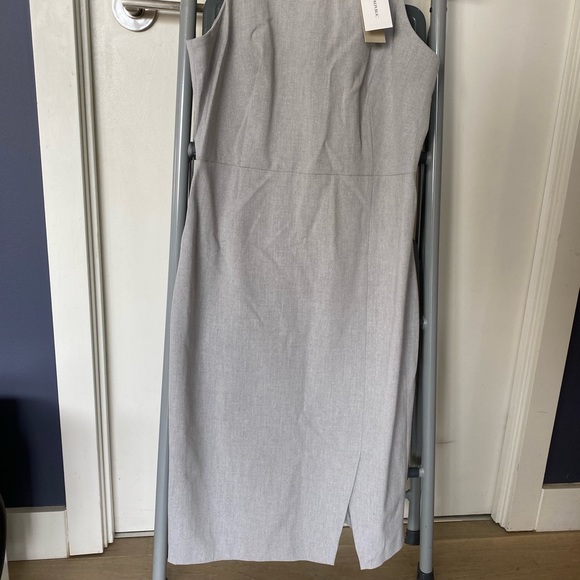 Banana Republic Petite Grey Sheath Dress - Picture 3 of 4